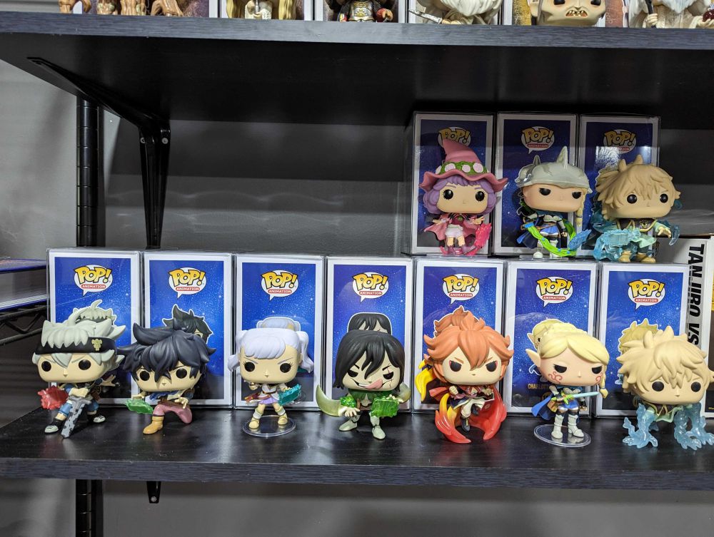 8 Koleksi Keren Black Clover, Banyak Manga Serta Funko Pop!