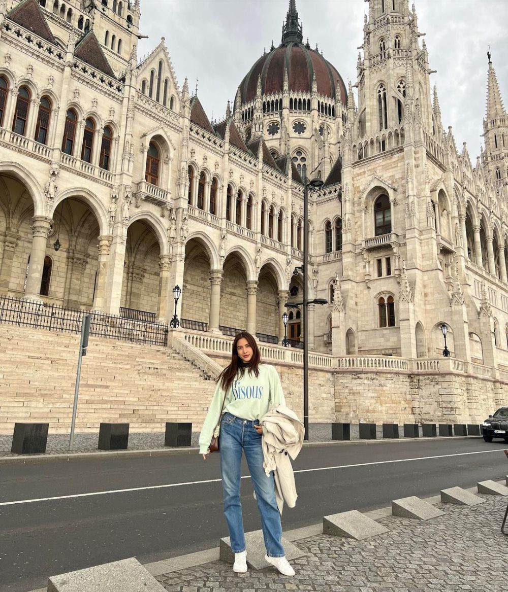 8 Inspirasi Mix and Match Outfit Basic Preem Ranida