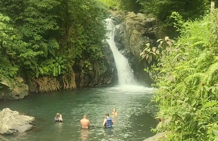 Tiket Masuk Air Terjun Kroya, Lokasi Liburan Sza di Bali