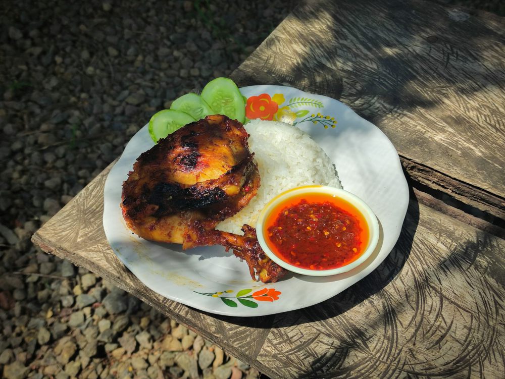 10 Rekomendasi Ayam Bakar Enak di Sidoarjo