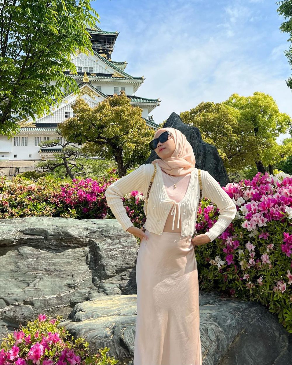 8 Ide Outfit Coquette untuk Piknik ala Astri Ratnasari, Princess Style