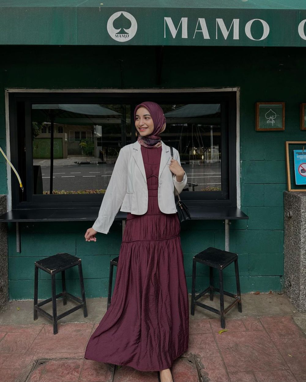 8 Inspirasi Outfit Ngedate ala Cut Intan Nabila, Anggun dan Modis