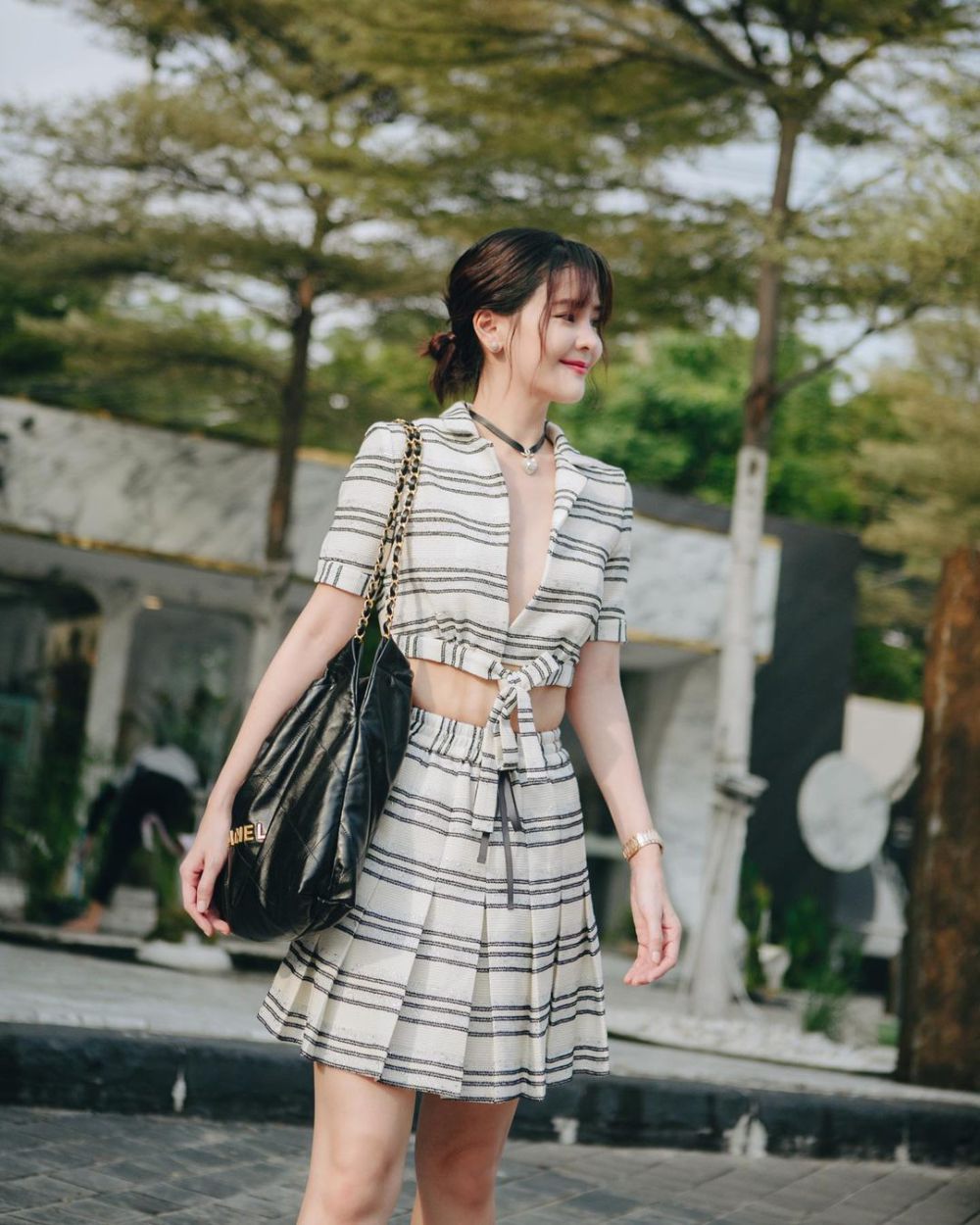 8 Outfit Simpel Aom Sushar, Modis Pakai Ragam One Set