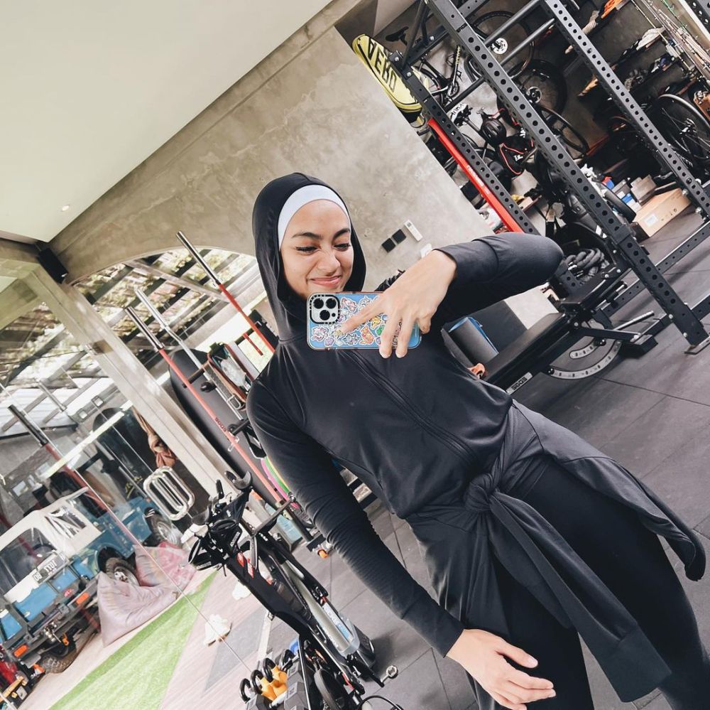 7 Padu Padan Hijab dan Legging untuk Olahraga, Tetap Sopan!