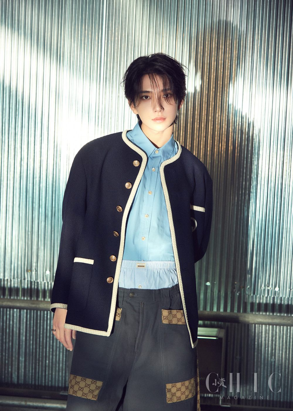 7 Ide Layering Outfit ala Joshua Seventeen, Keren Maksimal!