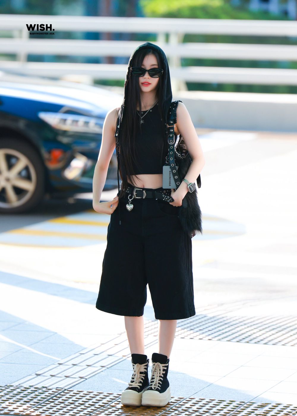 7 Gaya Outfit Bandara ala Asa BABYMONSTER, Stylish nan Trendy!