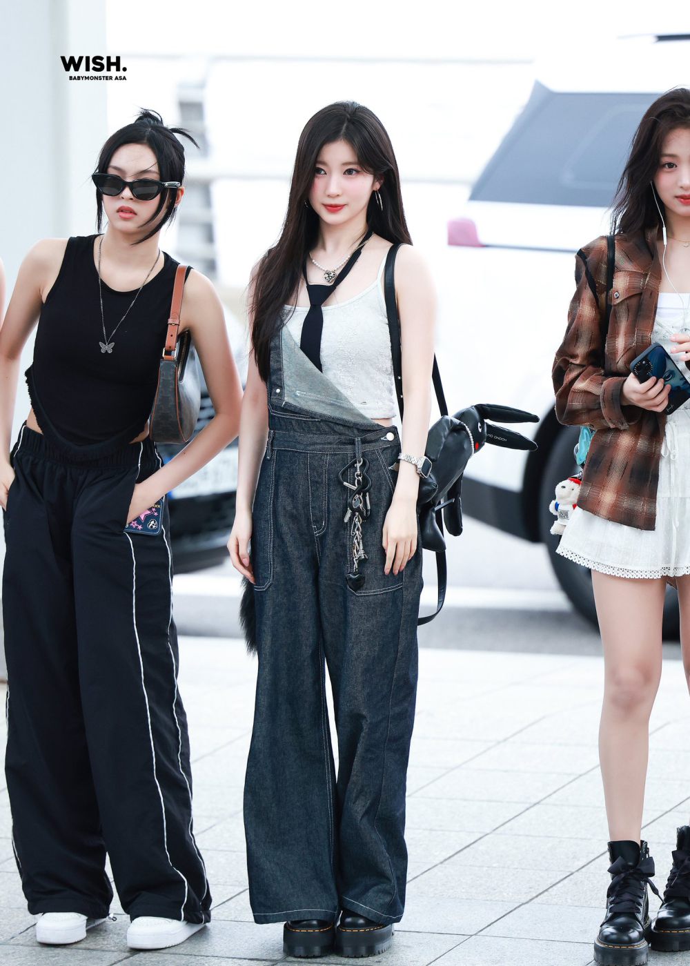 7 Gaya Outfit Bandara ala Asa BABYMONSTER, Stylish nan Trendy!