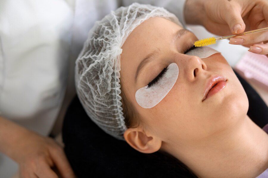 7 Klinik Eyelash Extension di Surabaya, Waktunya Tampil Menawan