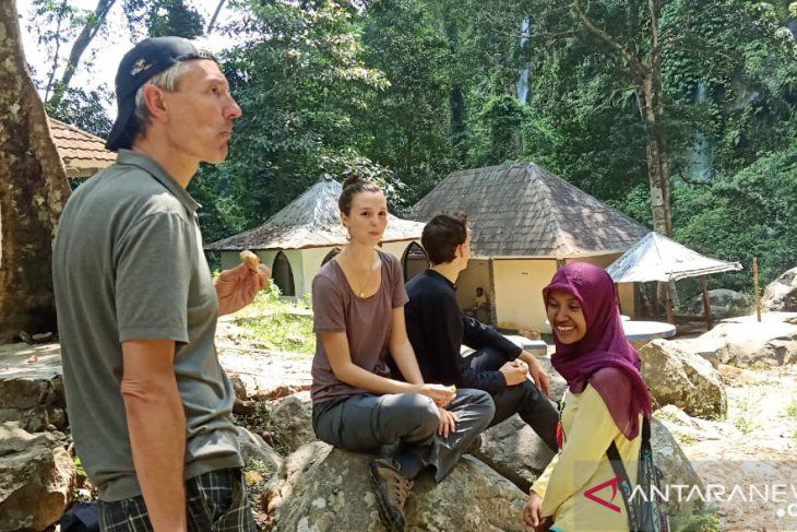 Rute, Lokasi dan Daya Tarik Air Terjun Sendang Gile di Lombok