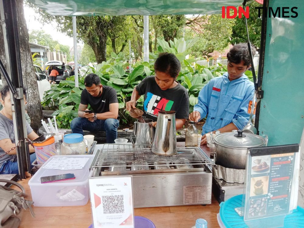 5 Street Coffee di Jogja, Sensasi Ngopi Unik di Tepi Jalan