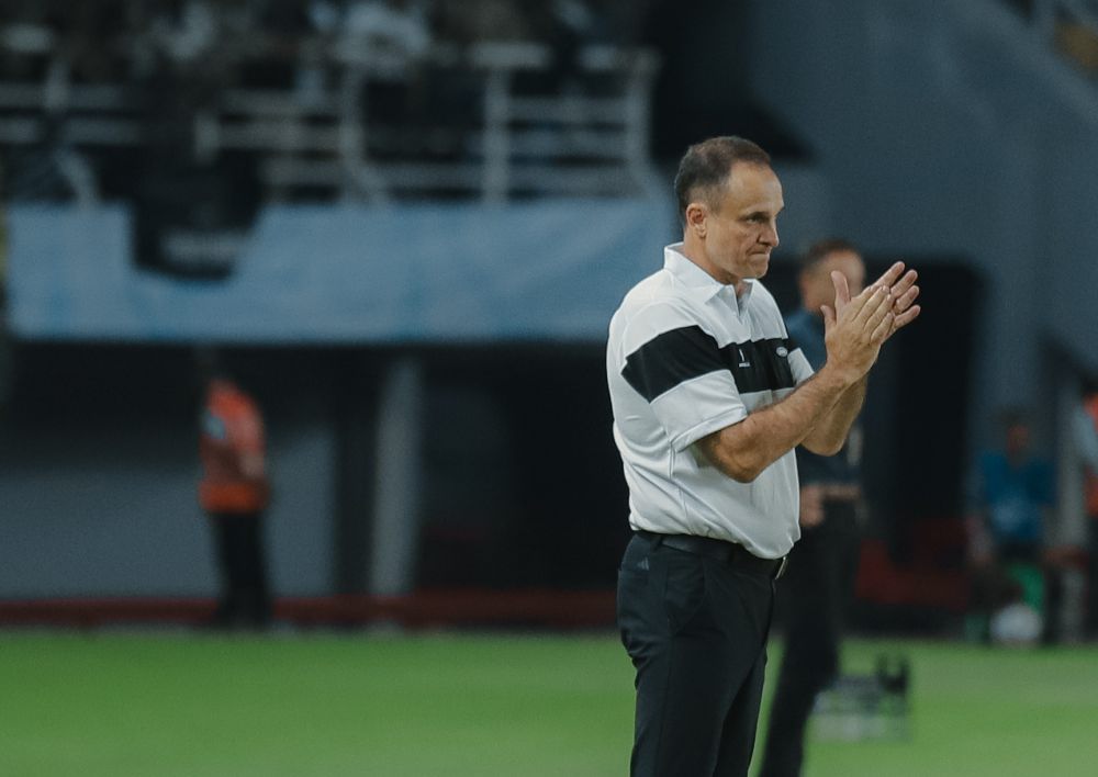 Wagner Lopes Instruksikan Pemain PSS Sleman Berani Menyerang