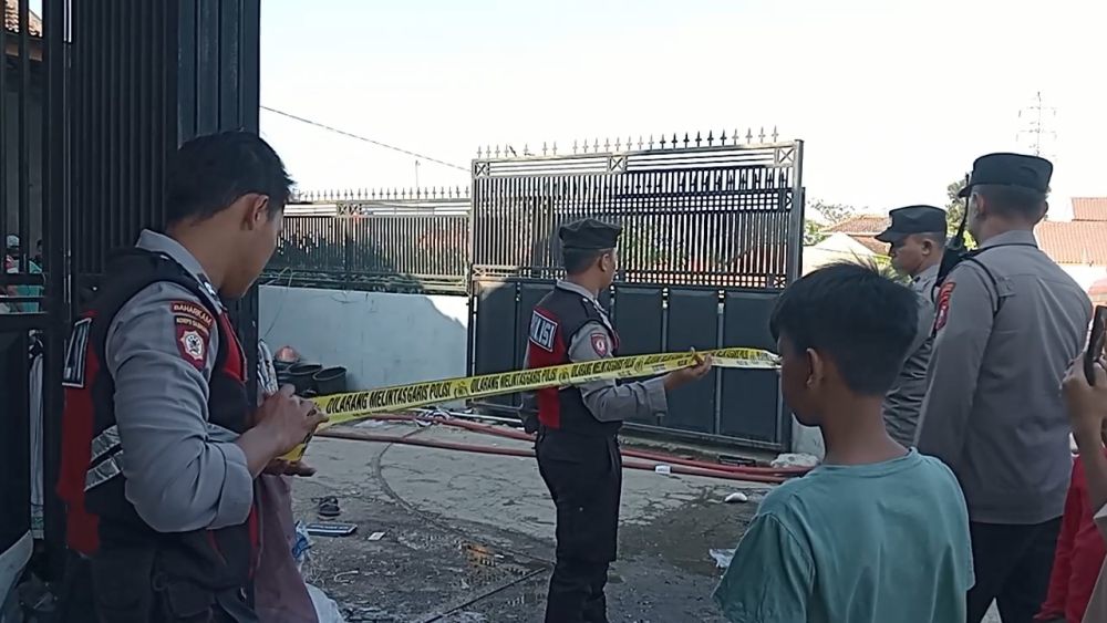 Puluhan Ton Padi dan Beras di Penggilingan Magetan Terbakar