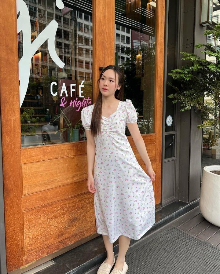 8 Ide Styling Floral Dress June Wanwimol, Solusi Girly