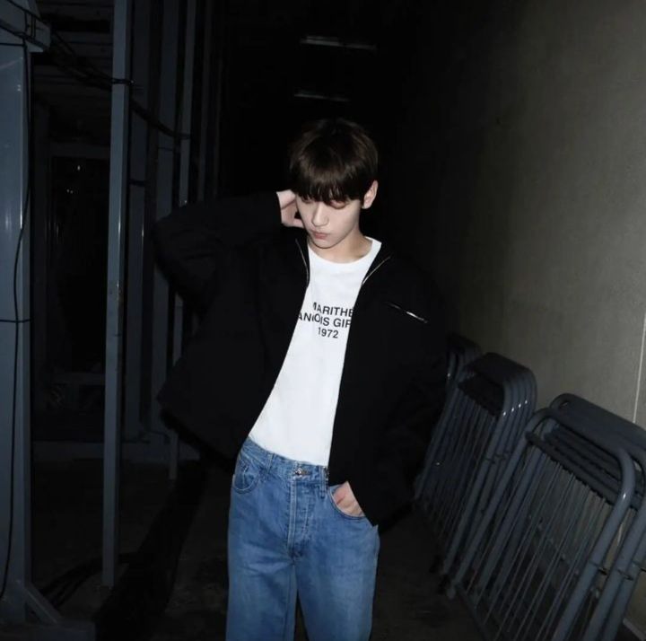 10 Ide OOTD Minimalis ala Soobin TXT, Cocok buat Hangout!