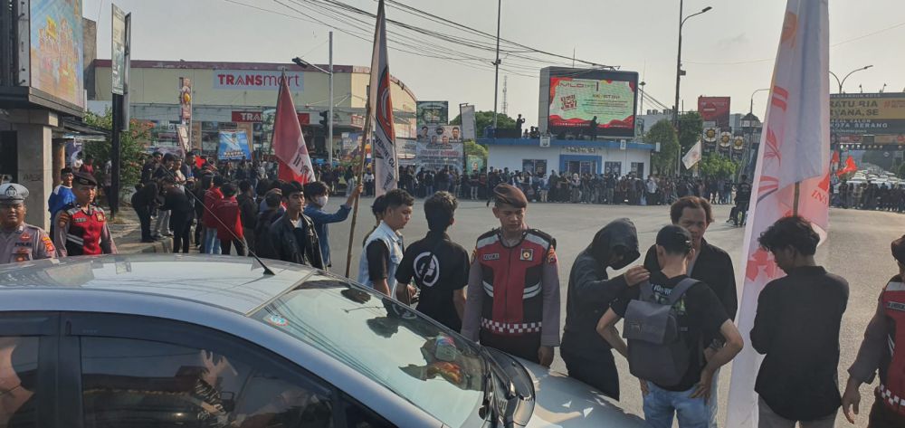 Aksi Kawal Putusan MK di Serang, Massa Mahasiswa Bubarkan Diri