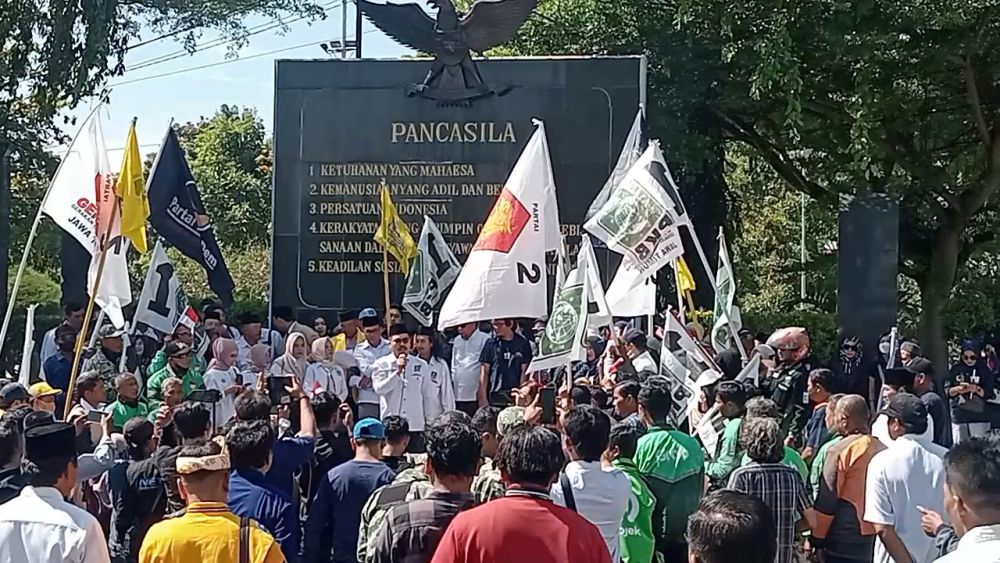 Hari ke-2 Pendaftaran, Paslon Nanik-Suyatni Daftar ke KPU Magetan