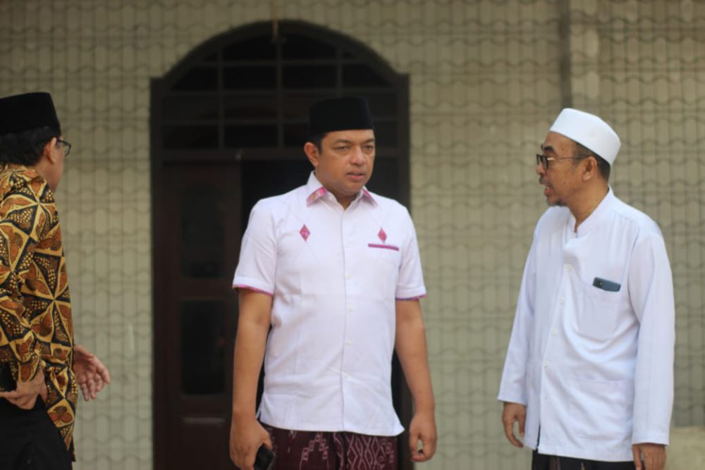 Dampingi Risma, Gus Hans Minta Restu Kiai Sepuh Darul Ulum Jombang