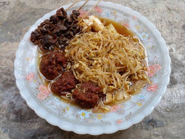 7 Warung Lontong Balap di Gresik, Kuliner Khas Jatim