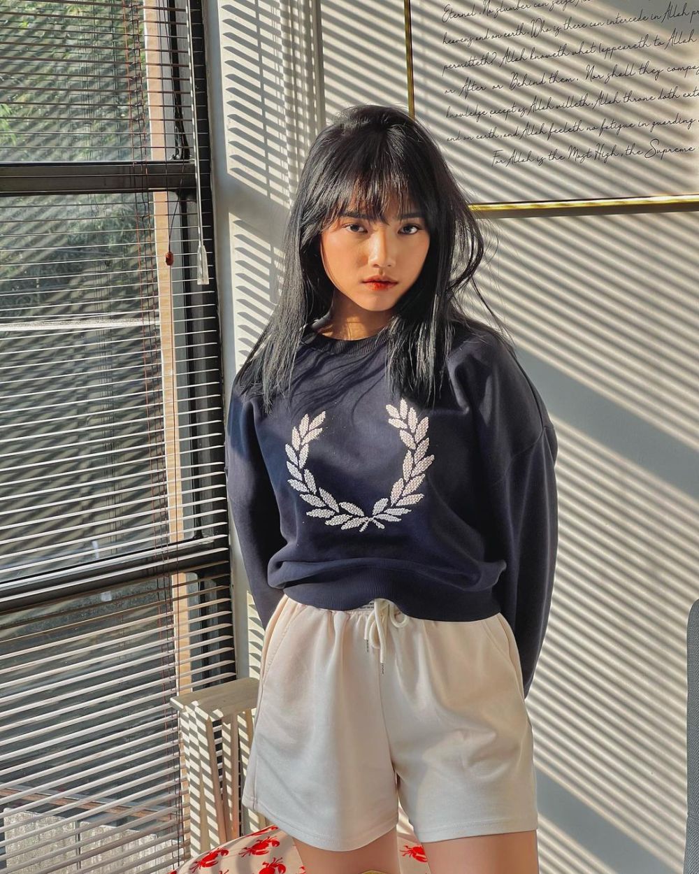 8 Ide Mix and Match Sweater ala Fujianti Utami, Hits untuk Hangout!