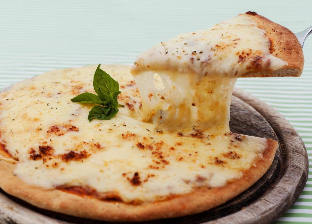 10 Makanan yang Cocok Dipadukan dengan Keju Mozarella