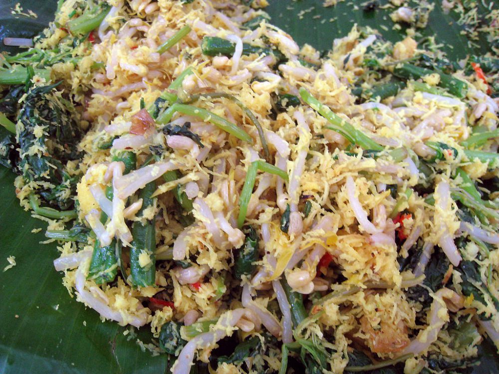 5 Menu Penting yang Harus Ada di Nasi Tumpeng