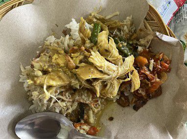 6 Nasi Campur Bali Halal Rp10 Ribuan, Ada yang Legendaris