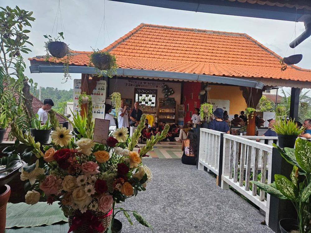 Piduh Charity Cafe Bali Sajikan Menu Berbeda Setiap Hari