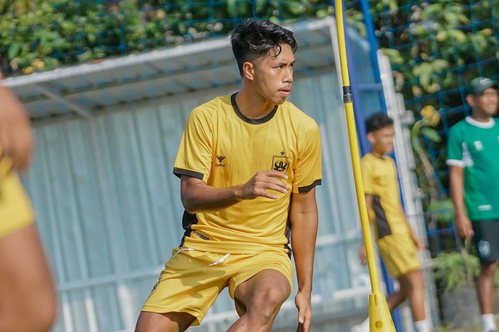 Mengenal Pemain Muda PSIS Semarang Sandy Ferizal  