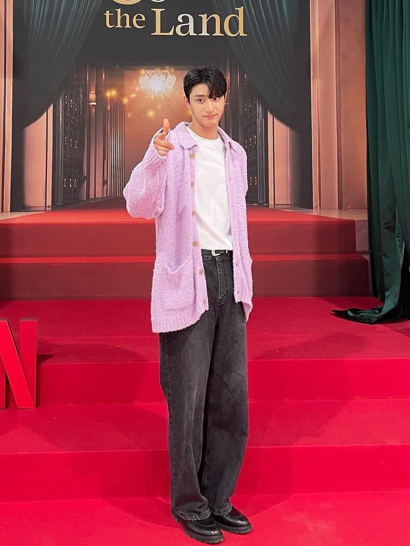 7 Ide OOTD Colorful ala Kim Jae Won, Cheerful Andalan Cowok Kue!