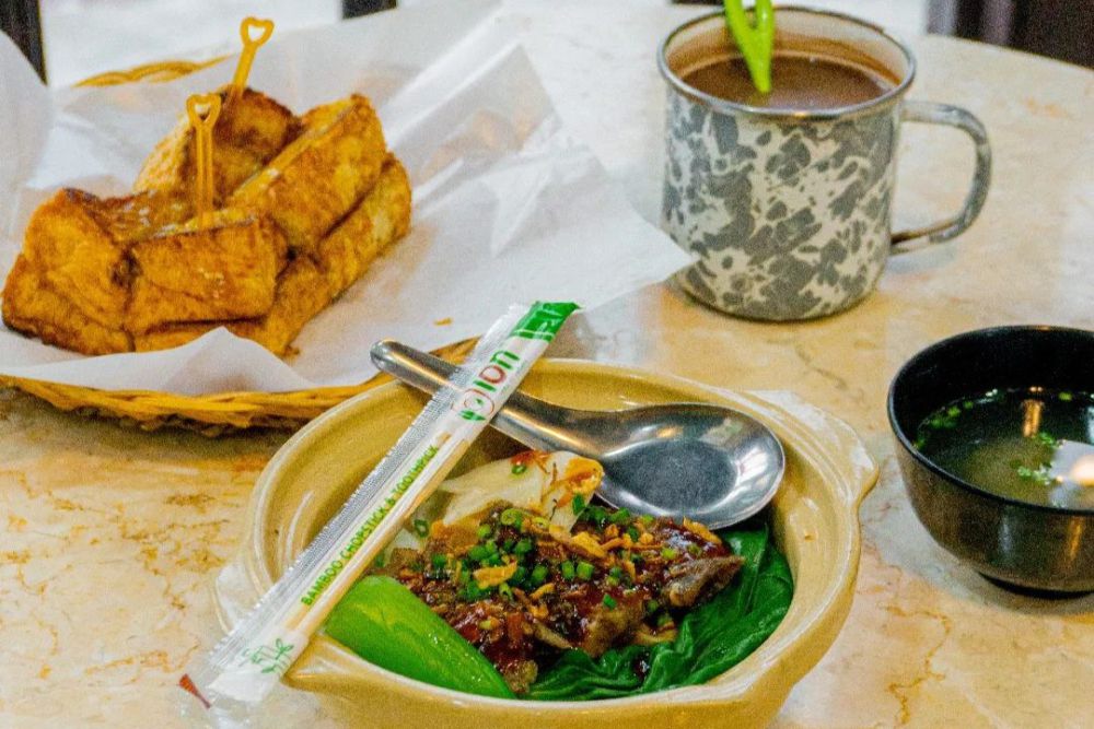 Rekomendasi Kopitiam 24 Jam di Surabaya