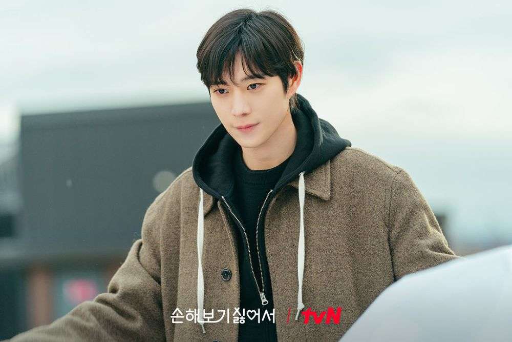 7 Alasan Kim Ji Wook Dianggap Orang Suci di No Gain No Love