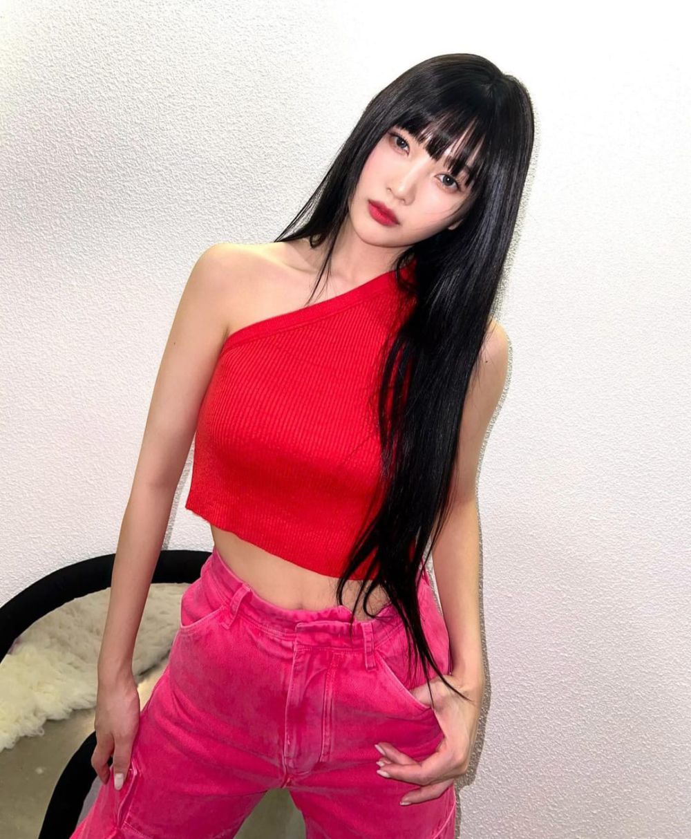 11 Ide OOTD Merah ala Joy Red Velvet yang Menyala!