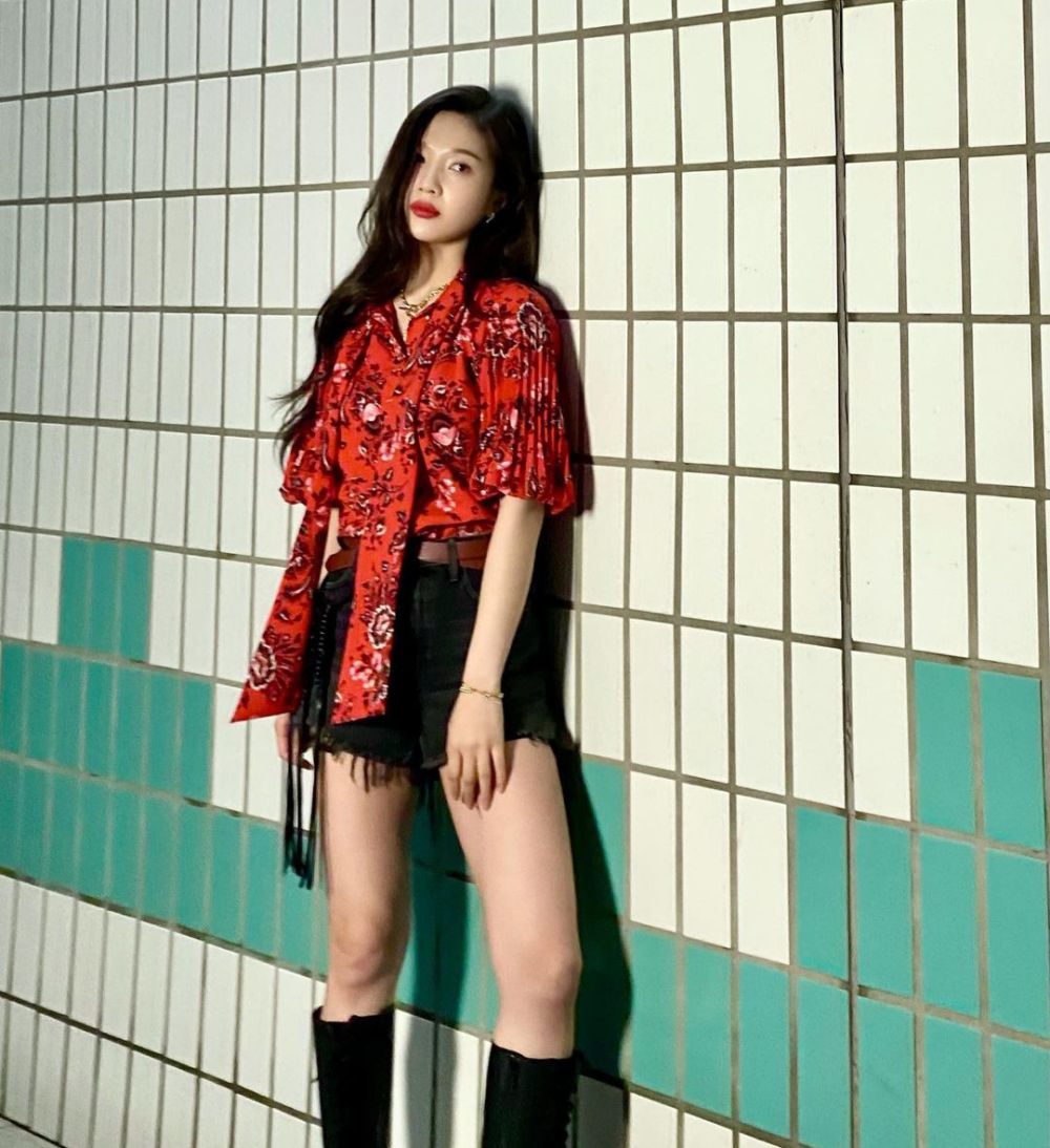 11 Ide OOTD Merah ala Joy Red Velvet yang Menyala!