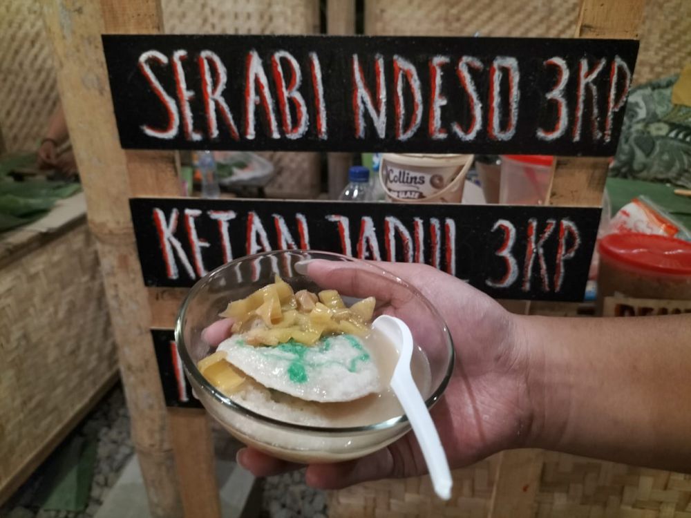 7 Kuliner Jadul di Pasar Ndeso Nyi Pandan Sari Surabaya