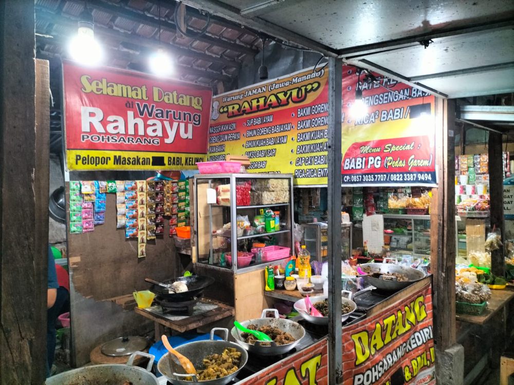 Kuliner Ekstrem di Taman Hidangan Kana Gua Maria Puhsarang