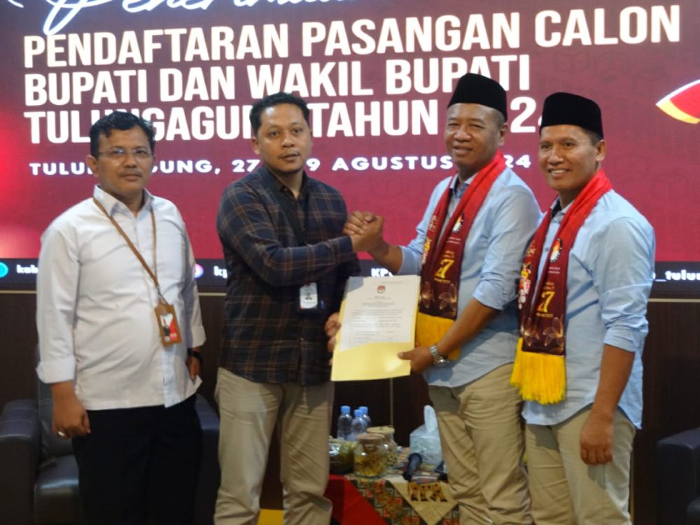 Sempat Menghilang, Pasangan Gabah Daftar ke KPU Tulungagung