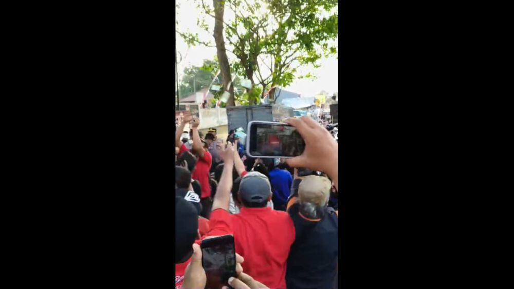 Bawaslu Blitar Cermati Video Sebar Uang di Depan Kantor KPU