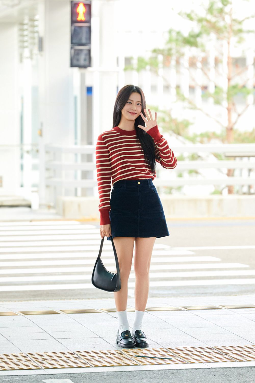 8 Ide Fashion Style ala Jisoo BLACKPINK, Super Modis!