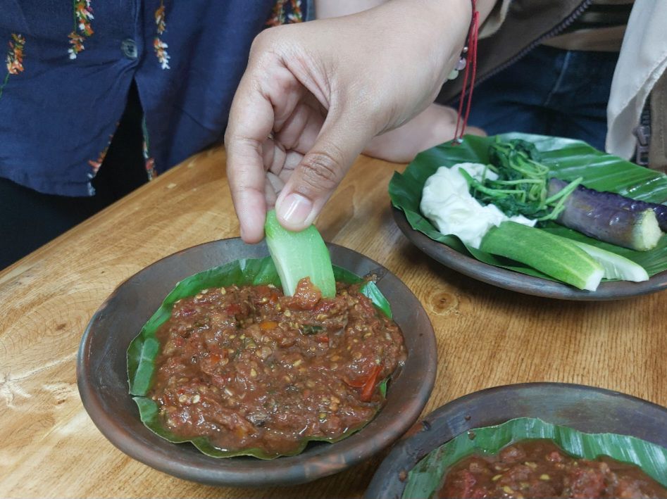 Nikmatnya Sambal Rampai Khas Lampung di Dulang Makan Pasar Lama