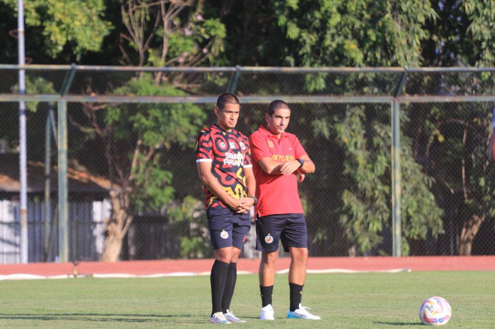 Eduardo Almeida Ditunjuk jadi Pelatih Semen Padang FC