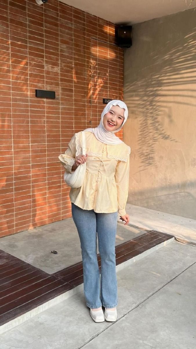 7 Ide Outfit Ngedate Anti Gagal, Tunjukkan Pesonamu!