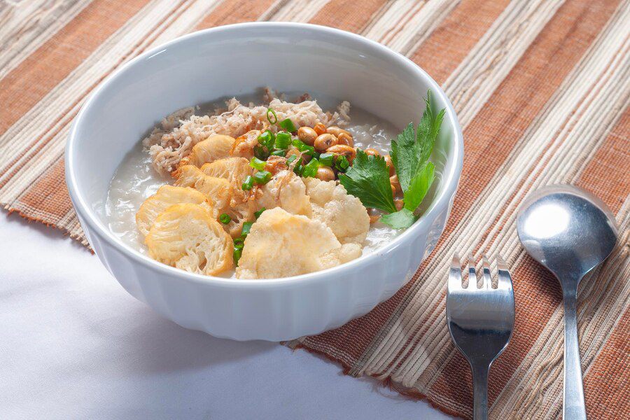 5 Rekomendasi Bubur Ayam di Pasuruan, Murah Meriah!