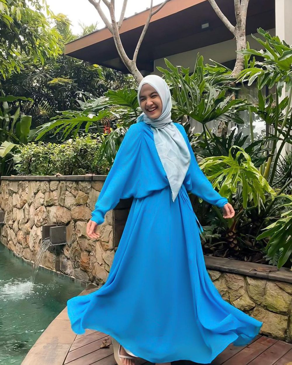 7 Ide OOTD Hijab Colorful ala Cut Syifa, Trendi Abis!