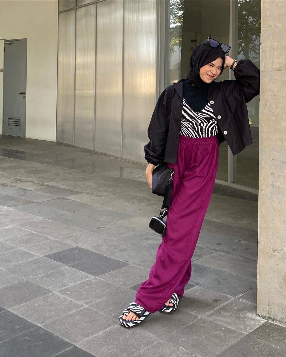 9 Ide Outfit Casual Teen Skena ala Aisyah Ibrahim, Outstanding!