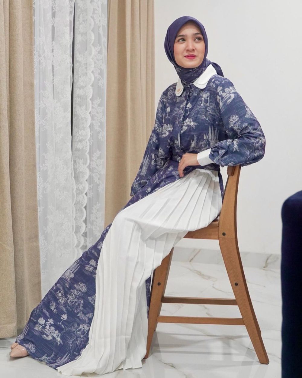 7 Ide OOTD Hijab Colorful ala Cut Syifa, Trendi Abis!