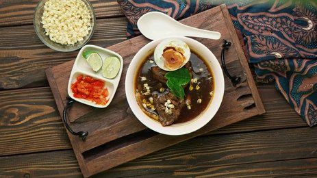 7 Kuliner Malam di Gresik, Murah dan Bikin Kenyang!