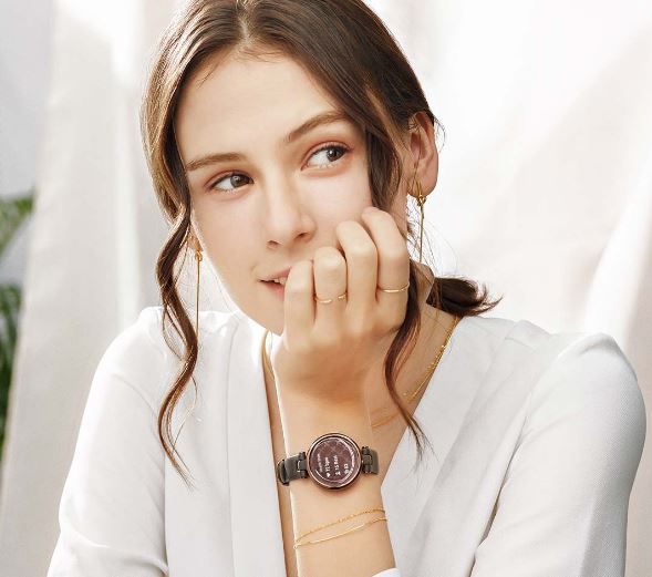 7 Rekomendasi Smartwatch Elegan Bikin Wanita Tampil Memukau 