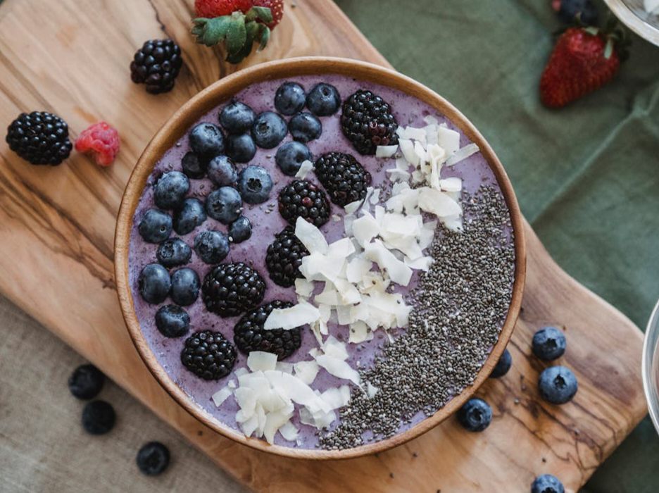 8 Resep Smoothie Bowl untuk Sarapan, Penuh Nutrisi dan Mengenyangkan