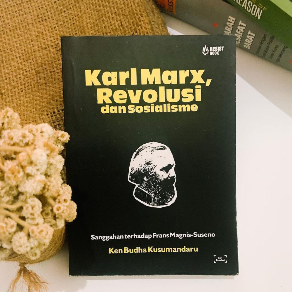 7 Buku Filsafat Karl Marx untuk Mengasah Nalar Kritis