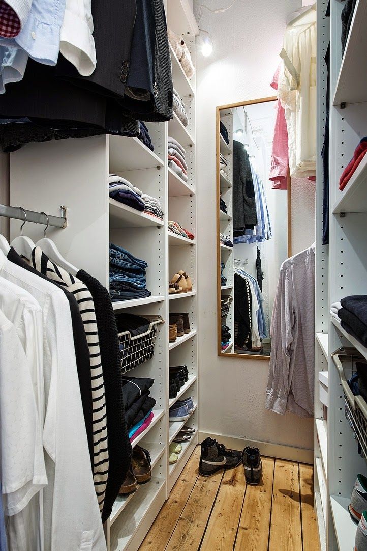 5 Ide Membuat Closet Organizer Pengganti Lemari Baju di Kamar Tidur 